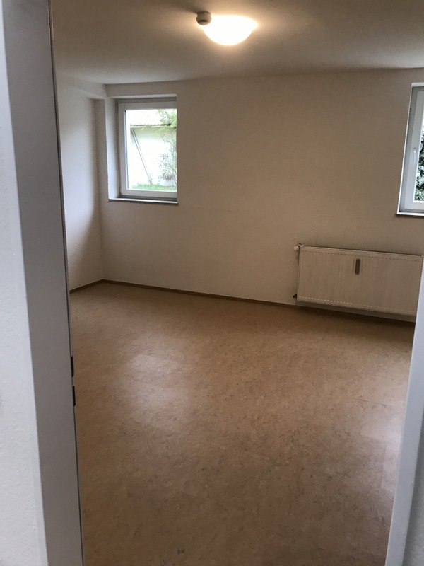 2-Zimmer-Wohnung ab 01.10.2022 auch 01.09.2022(Ref. Jahnstraße 4, App. 8)